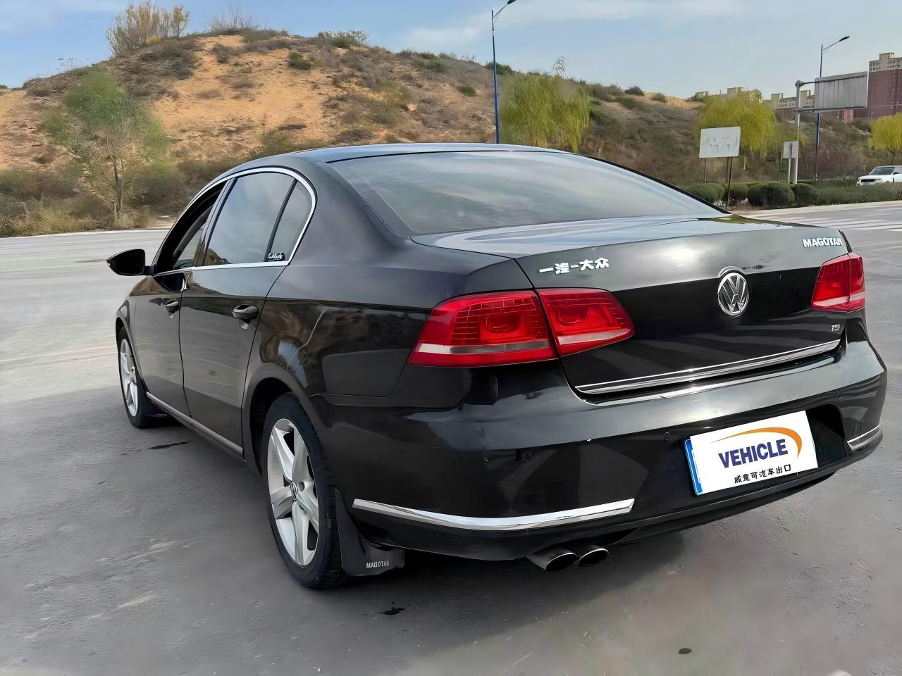 volkswagen-magotan-2016-front-black.jpg