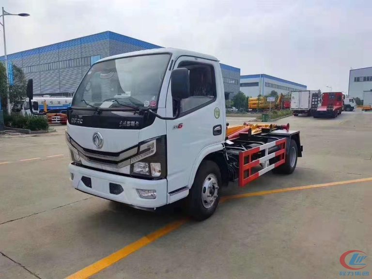 National VI Dongfeng Xiaodolica D6 Hooklift Garbage Truck Front View