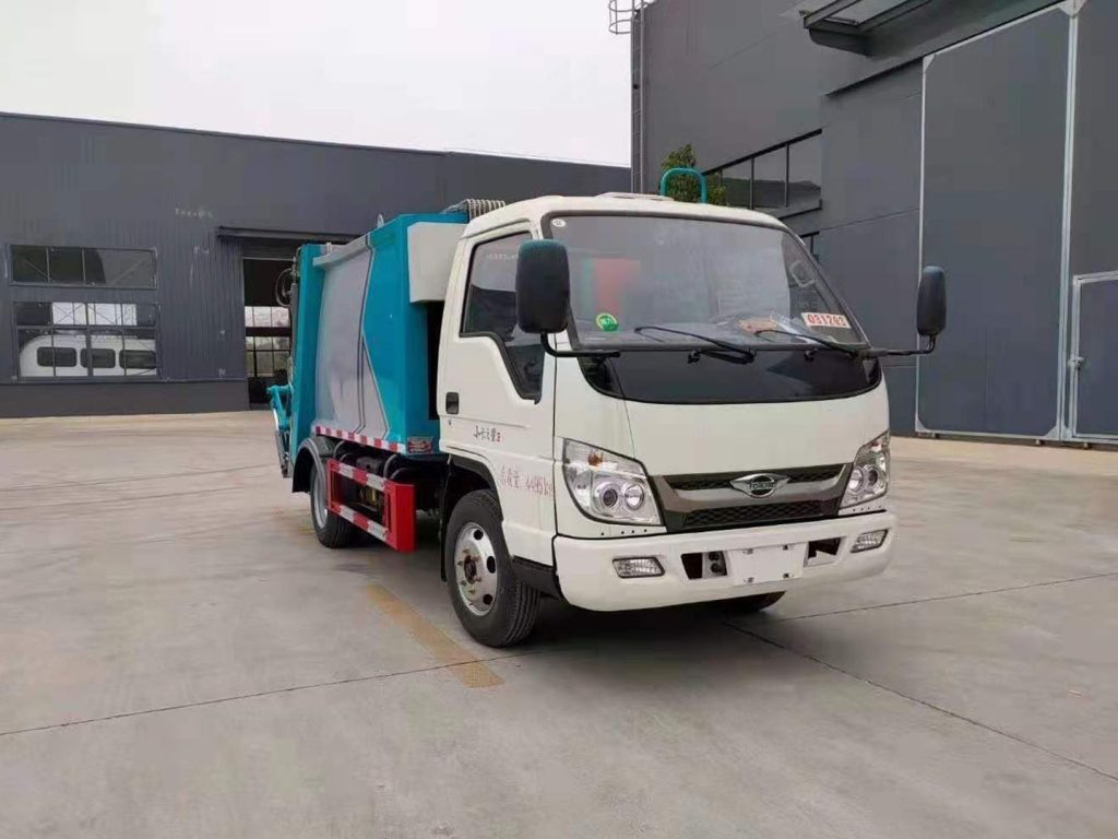 Rear lifting mechanism of small Foton waste truck