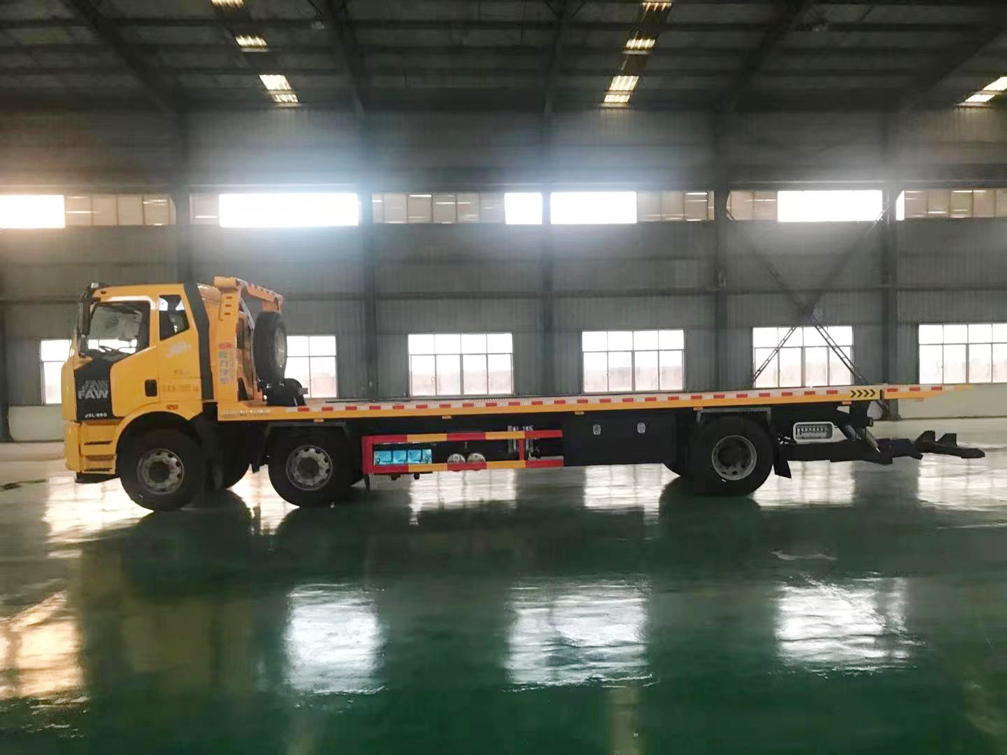 2-220620104KW40