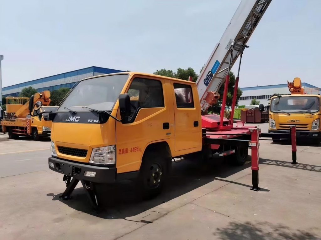 JMC ladder truck hydraulic stabilization system