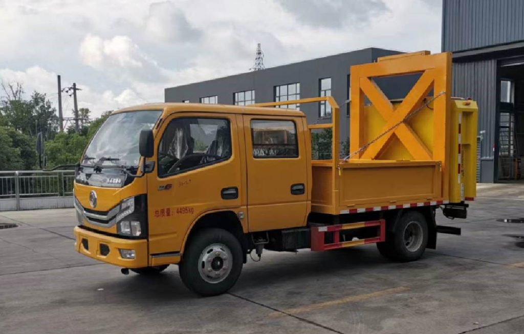 Dongfeng D6 Attenuator Truck Side View