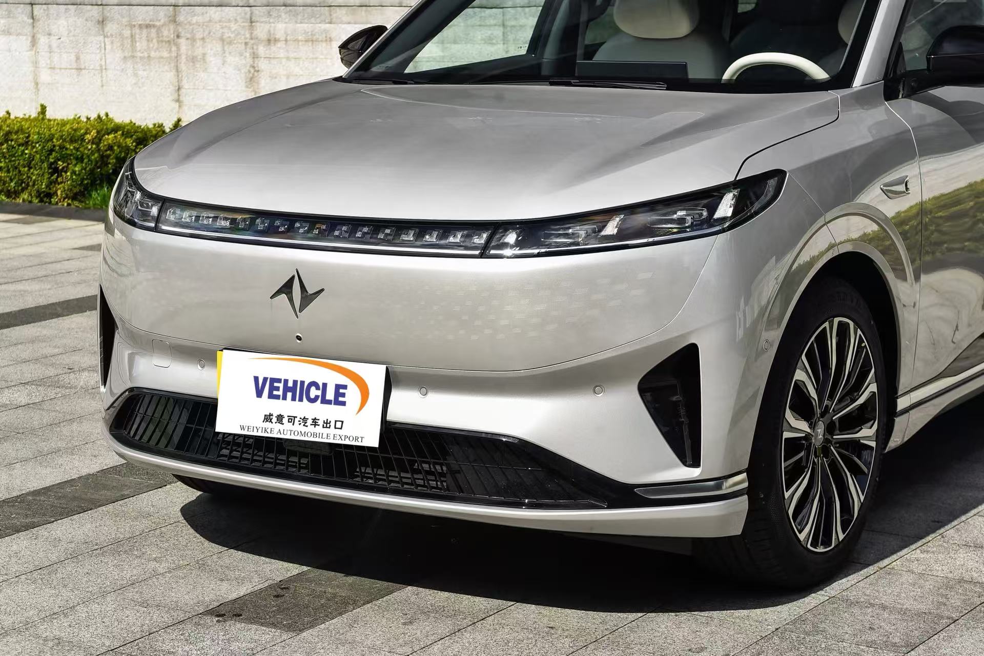 Dongfeng YPAI eπ 008 for export - front view