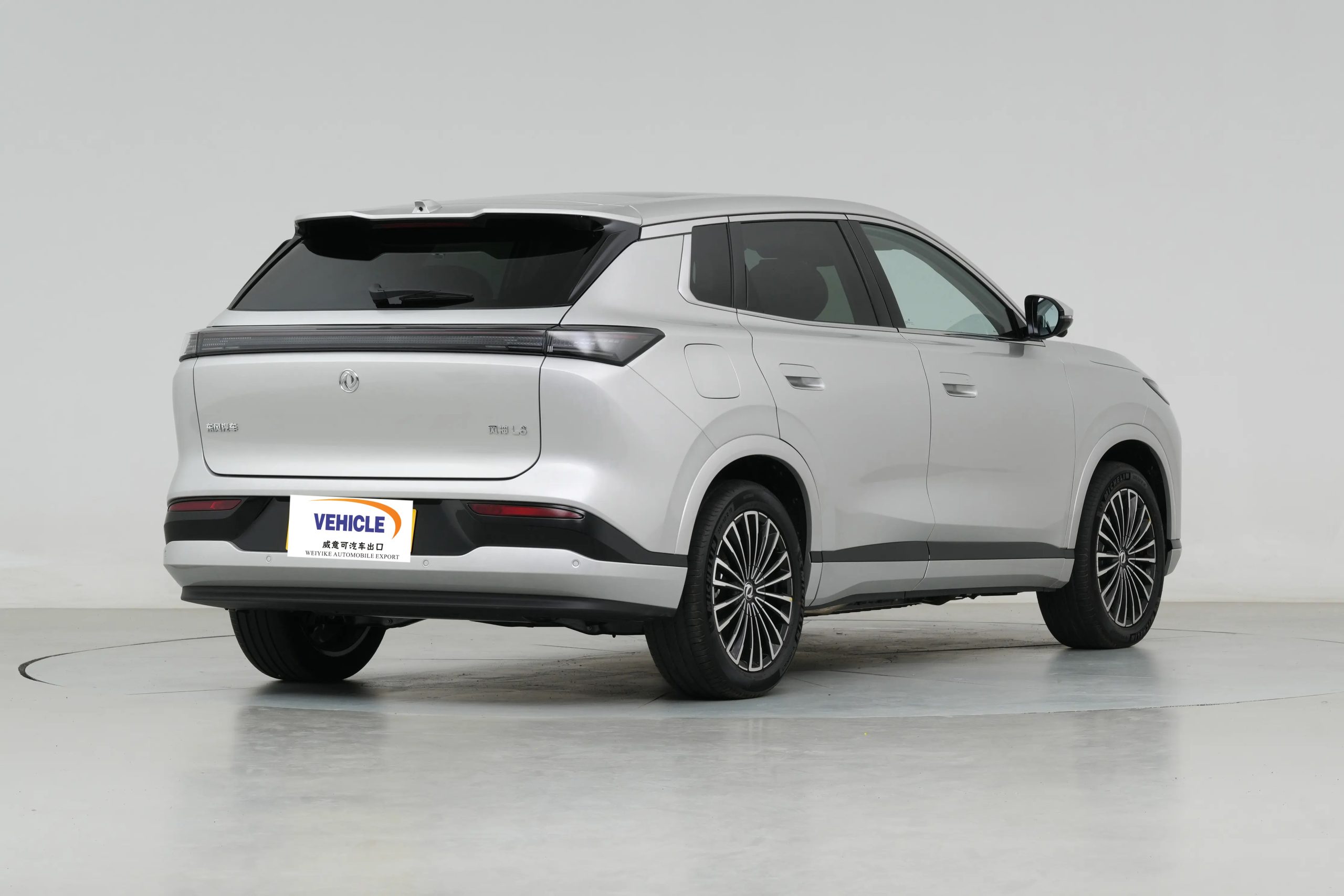 dongfeng-aeolus-l8-for-export-rear-side-view.webp
