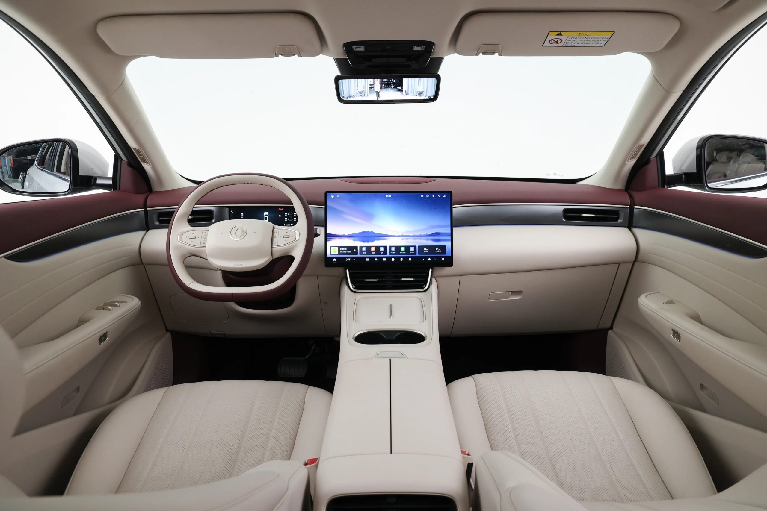 dongfeng-aeolus-l8-for-export-front-interior.webp