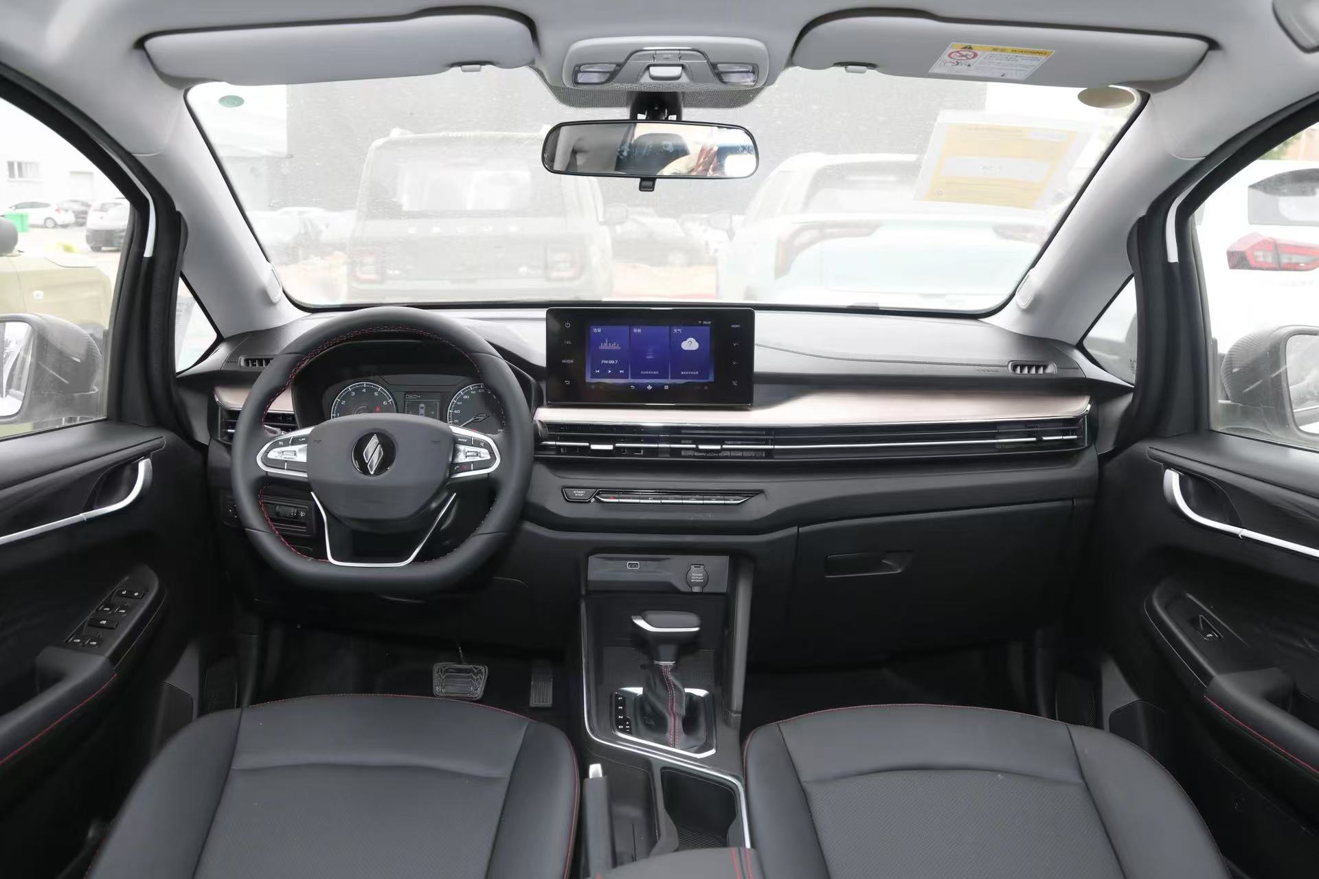 livan-x3-for-export-front-interior.webp